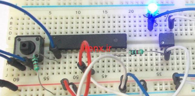 پروژه اتصال اپتوکوپلر به میکروکنترلر AVR مگا 8 در اتمل استودیو