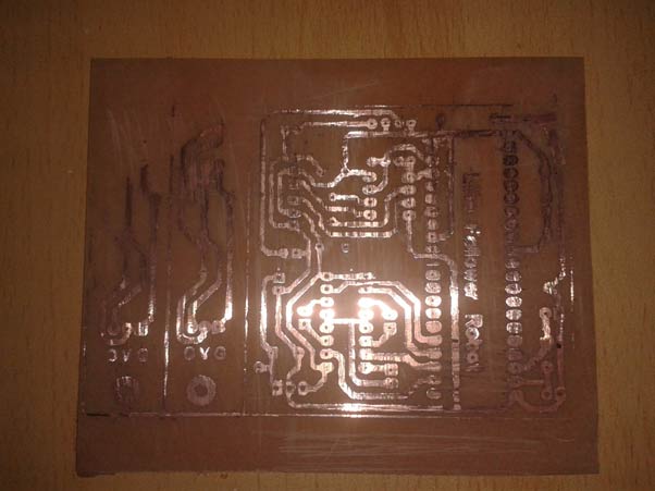 سمباده زدن برد PCB بعد از چاپ